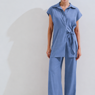 Long shirt that ties