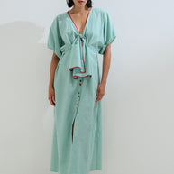 Φόρεμα ριγέ με δέσιμο