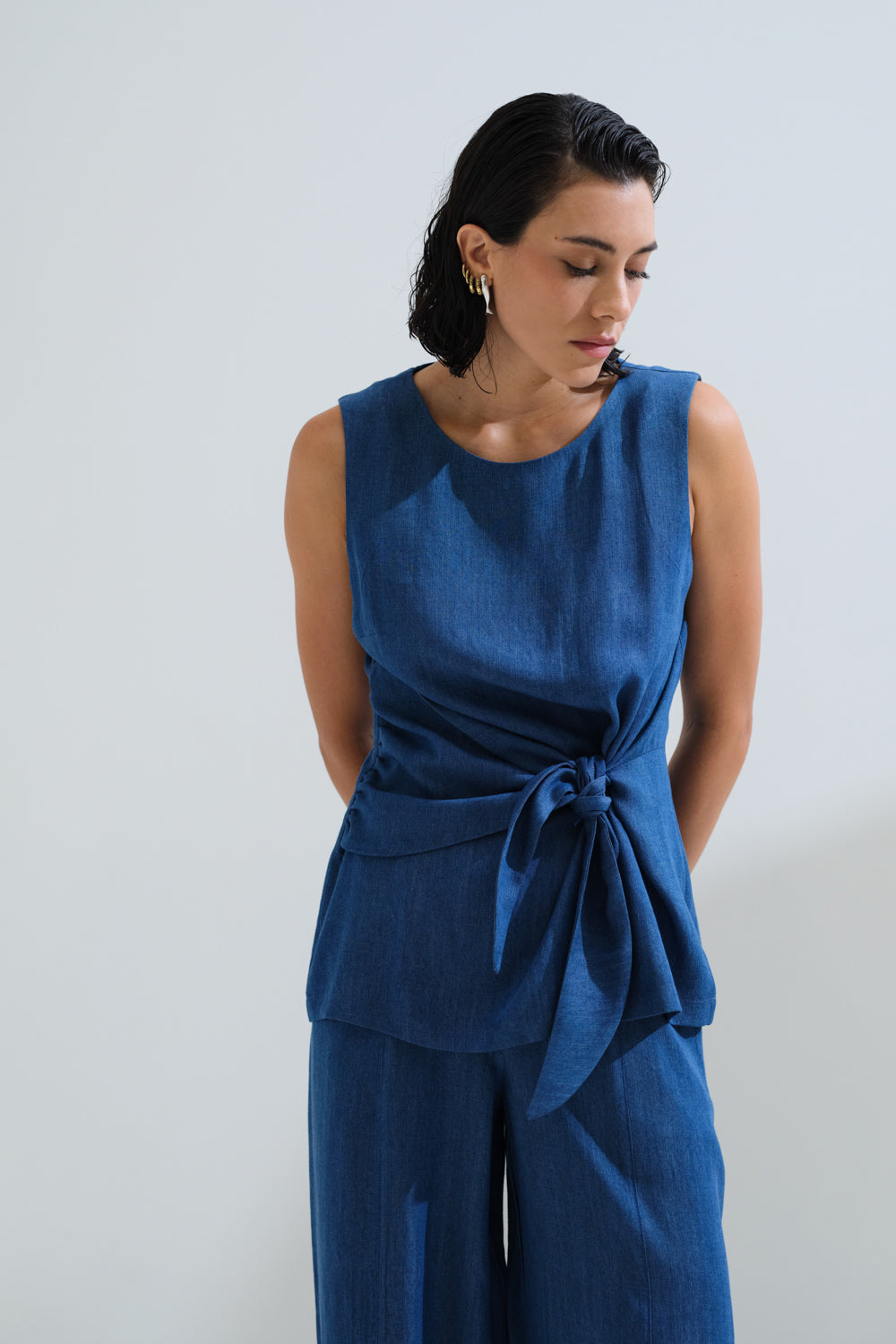 Μπλούζα με δέσιμο μπροστά