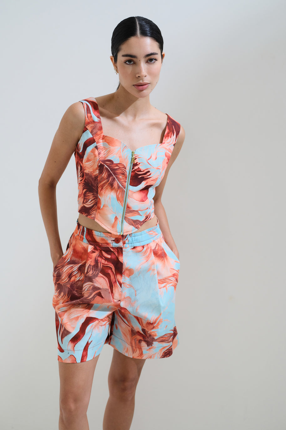 Printed top with zipper 