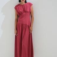 Dress monochrome pleated