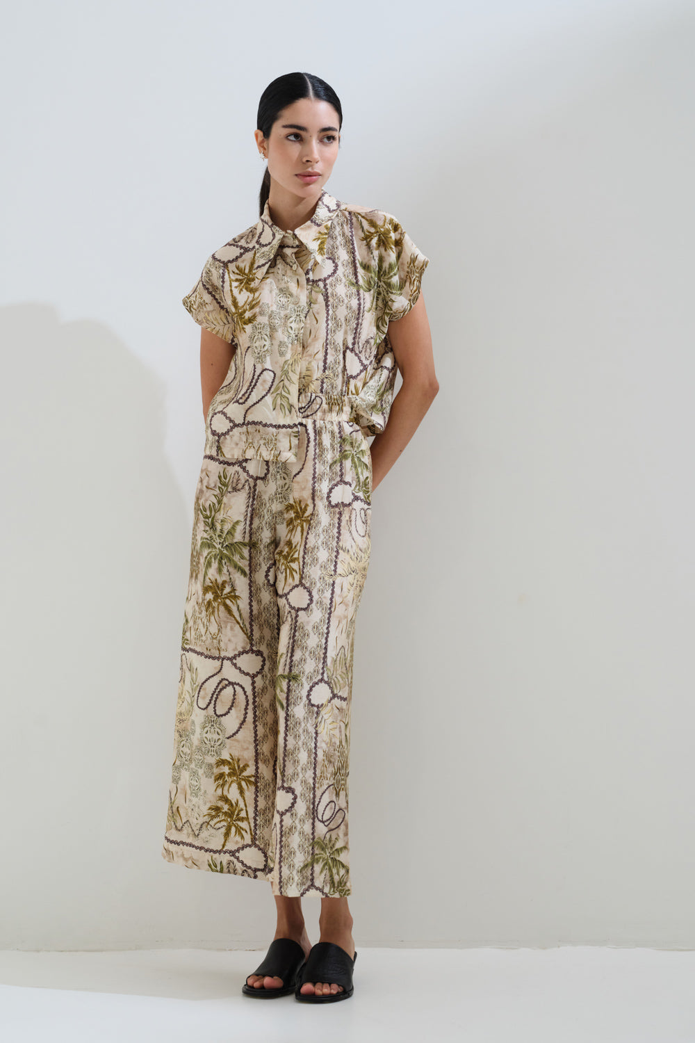 Παντελόνι crop εμπριμέ