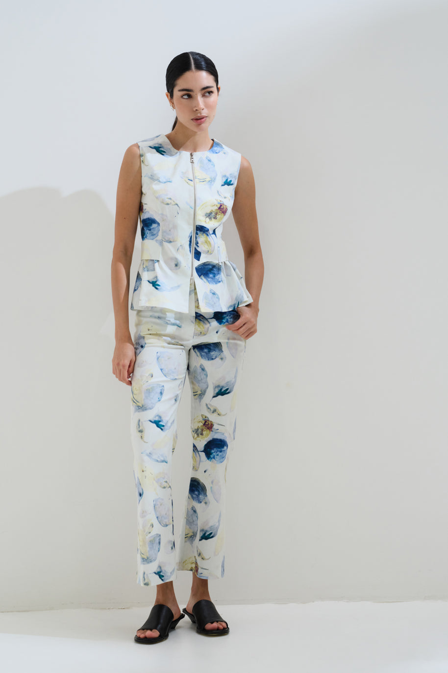 Μπλούζα με βολάν και φερμουάρ