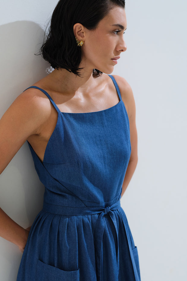 Φόρεμα με πιέτες που δένει