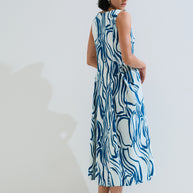 Φόρεμα βολάν στο πλάι