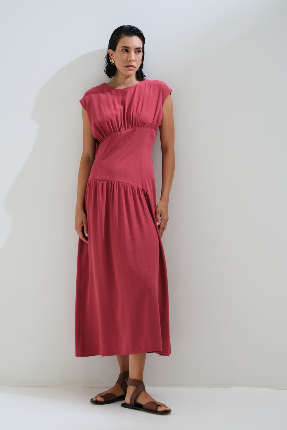 Dress monochrome pleated