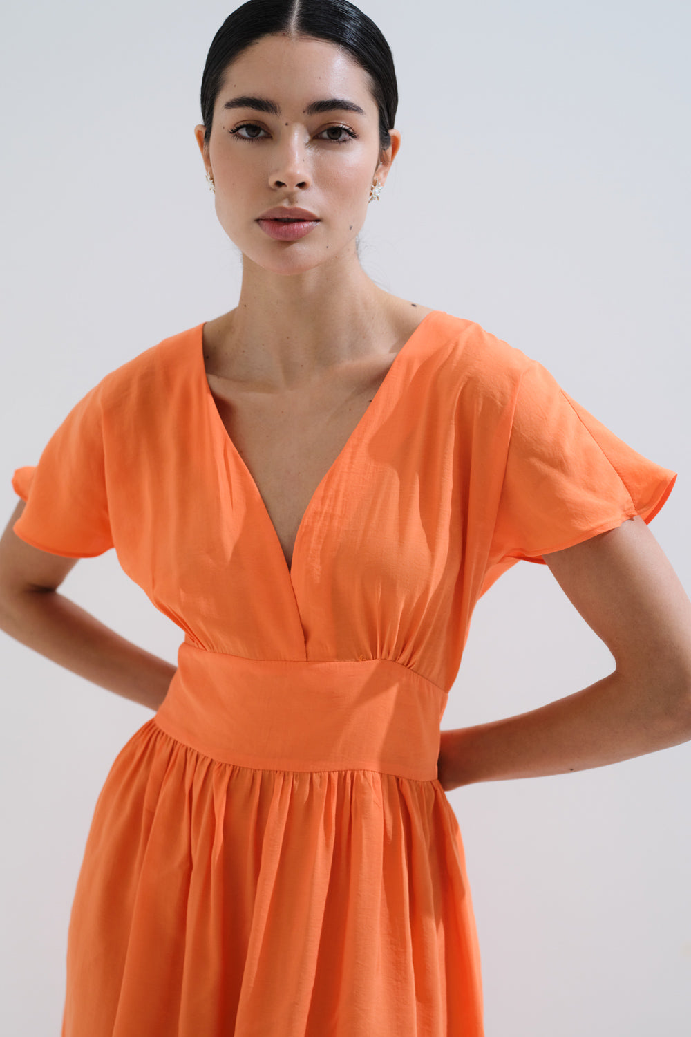 Midi dress with short sleeve