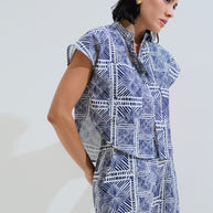 linen long shorts blue-white