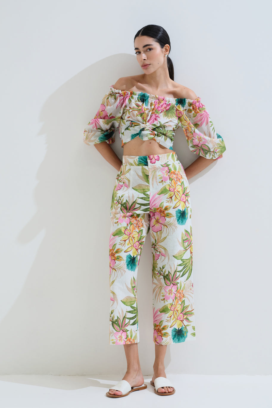 Floral linen pants