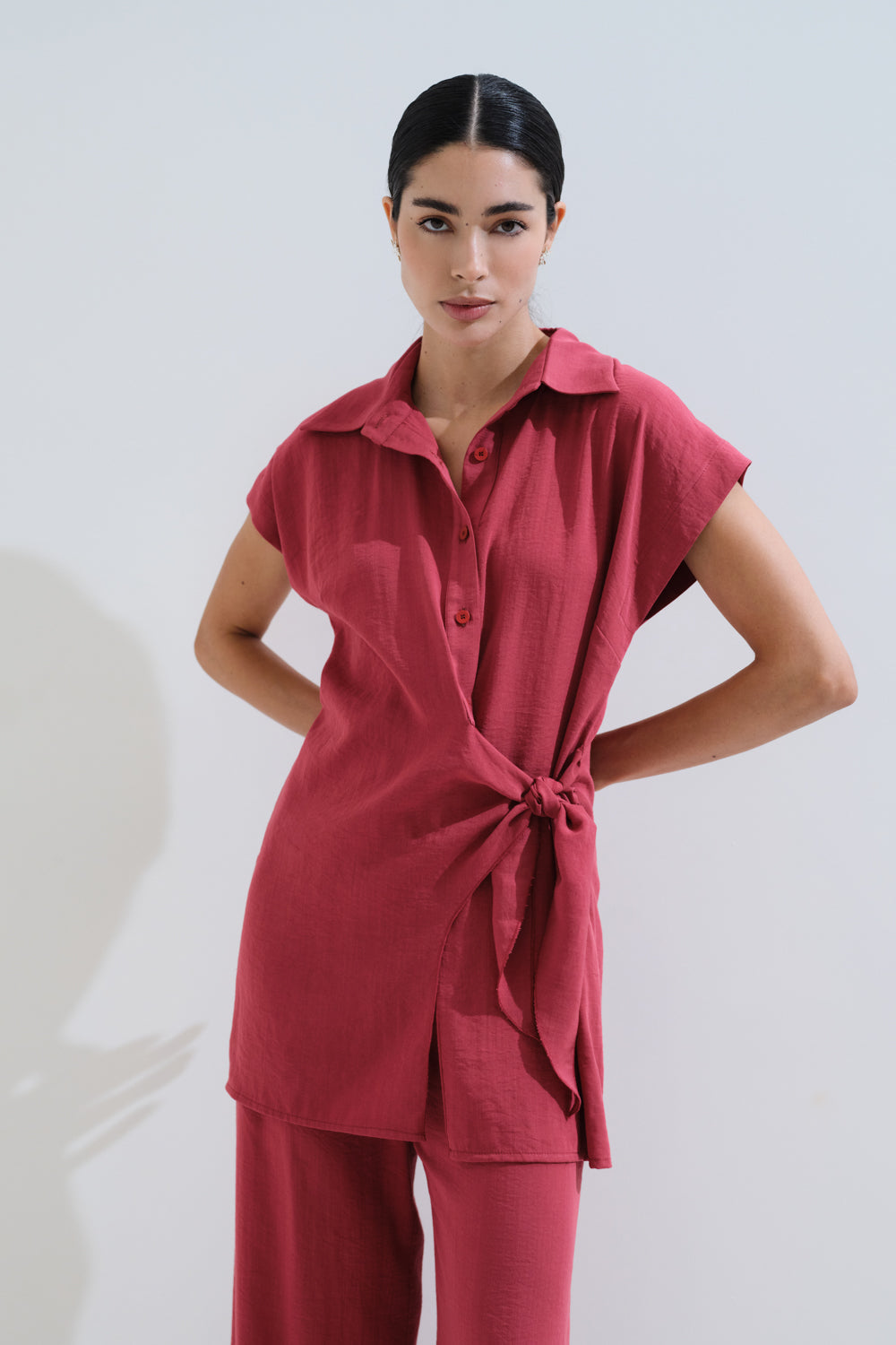 Long shirt that ties