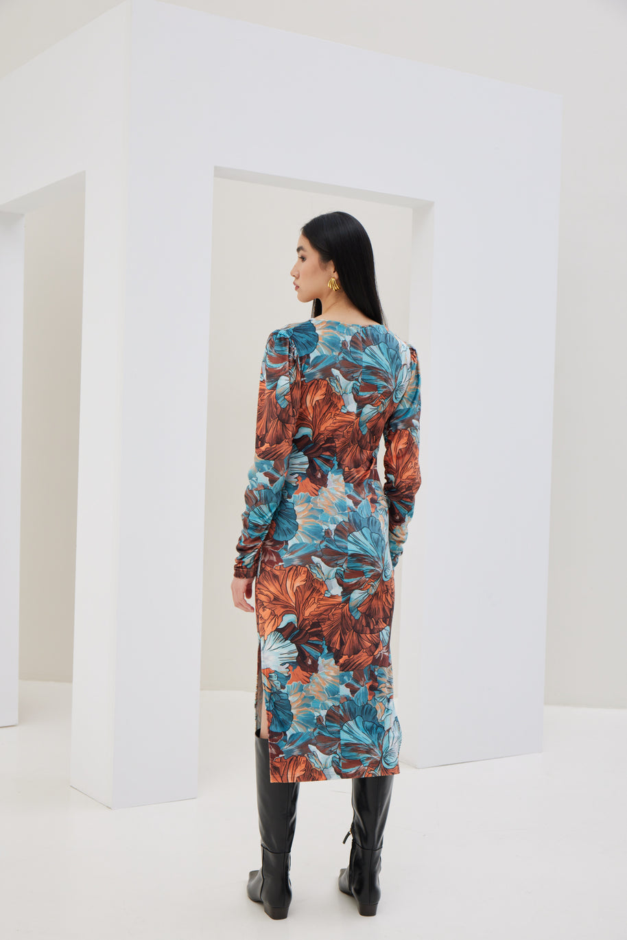 Straight Line Velvet Dress