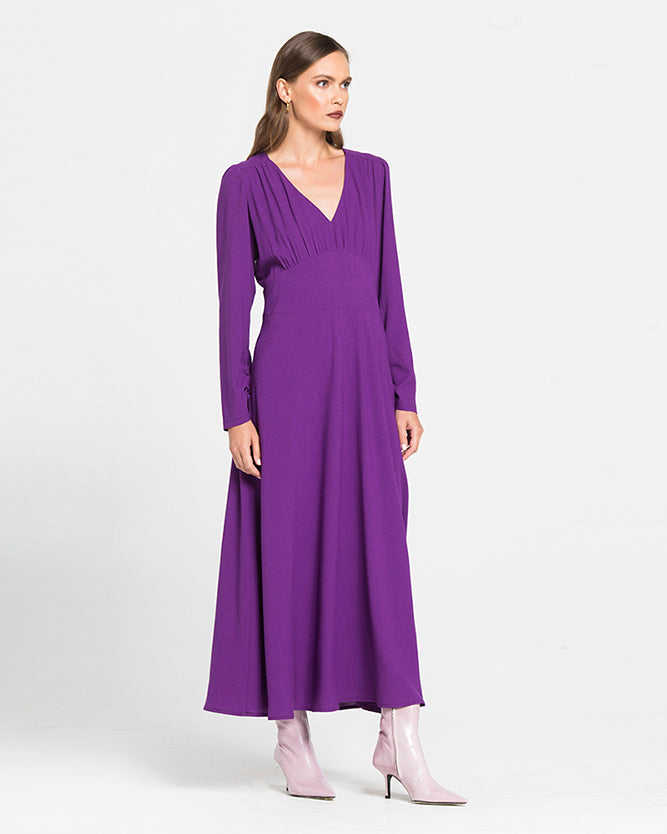 Μακρύ Φόρεμα με V Λαιμόκοψη