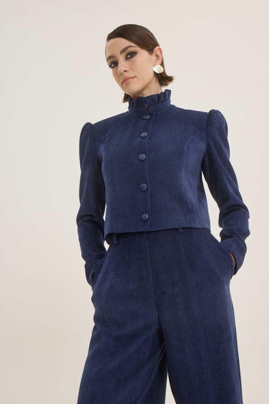 Ruffled neck classic jacket