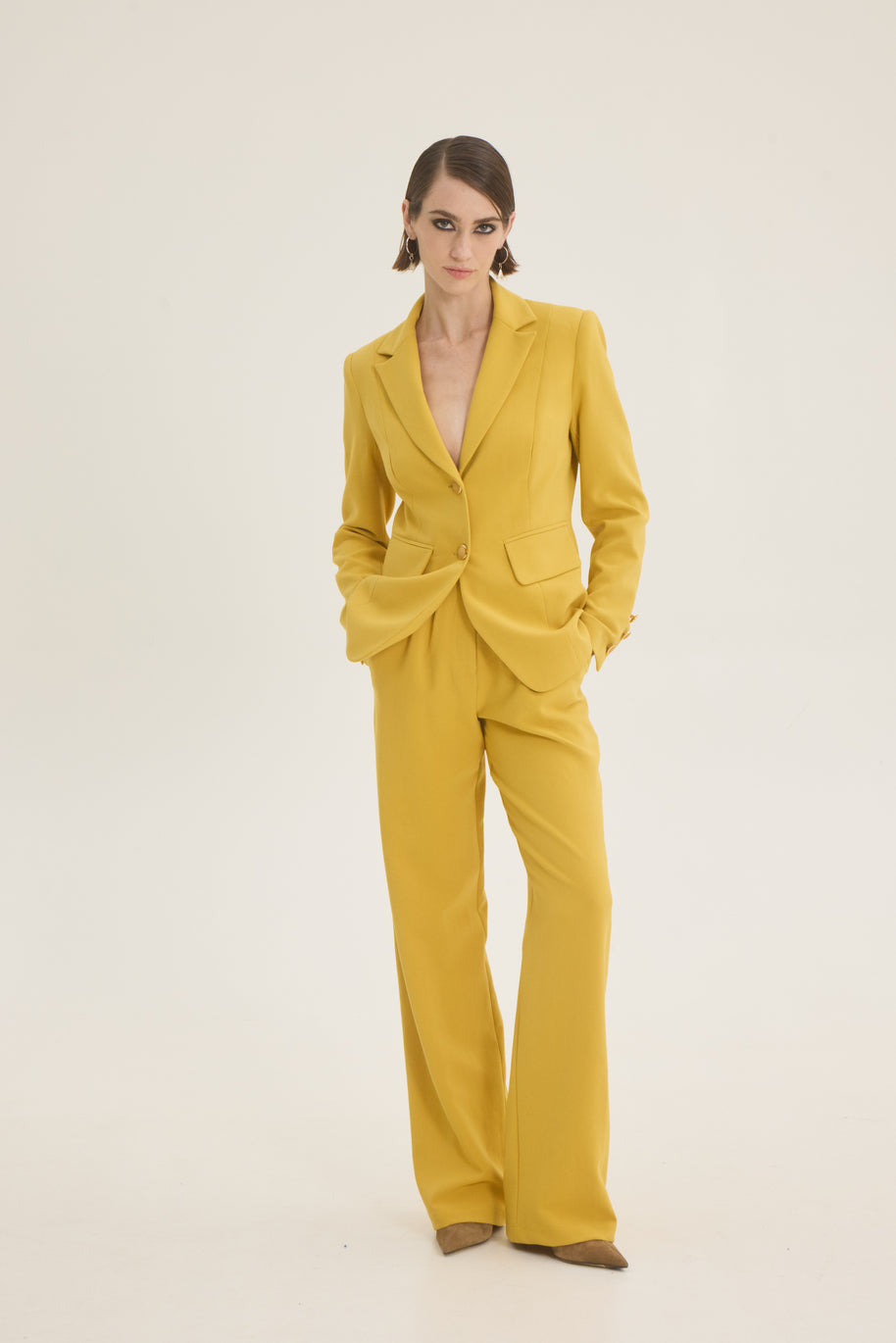 Classic crepe blazer