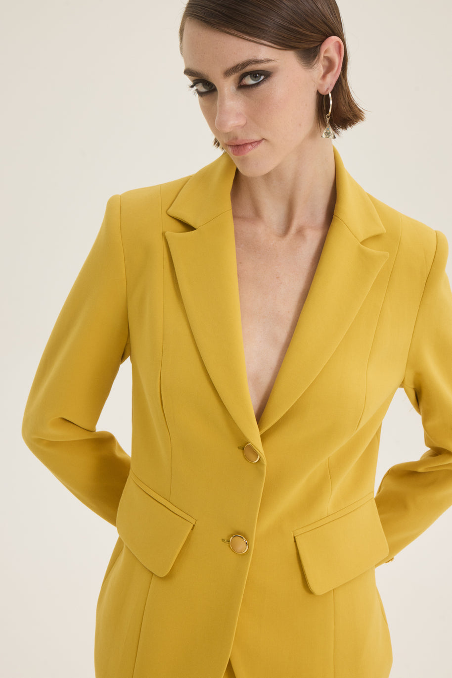 Classic crepe blazer