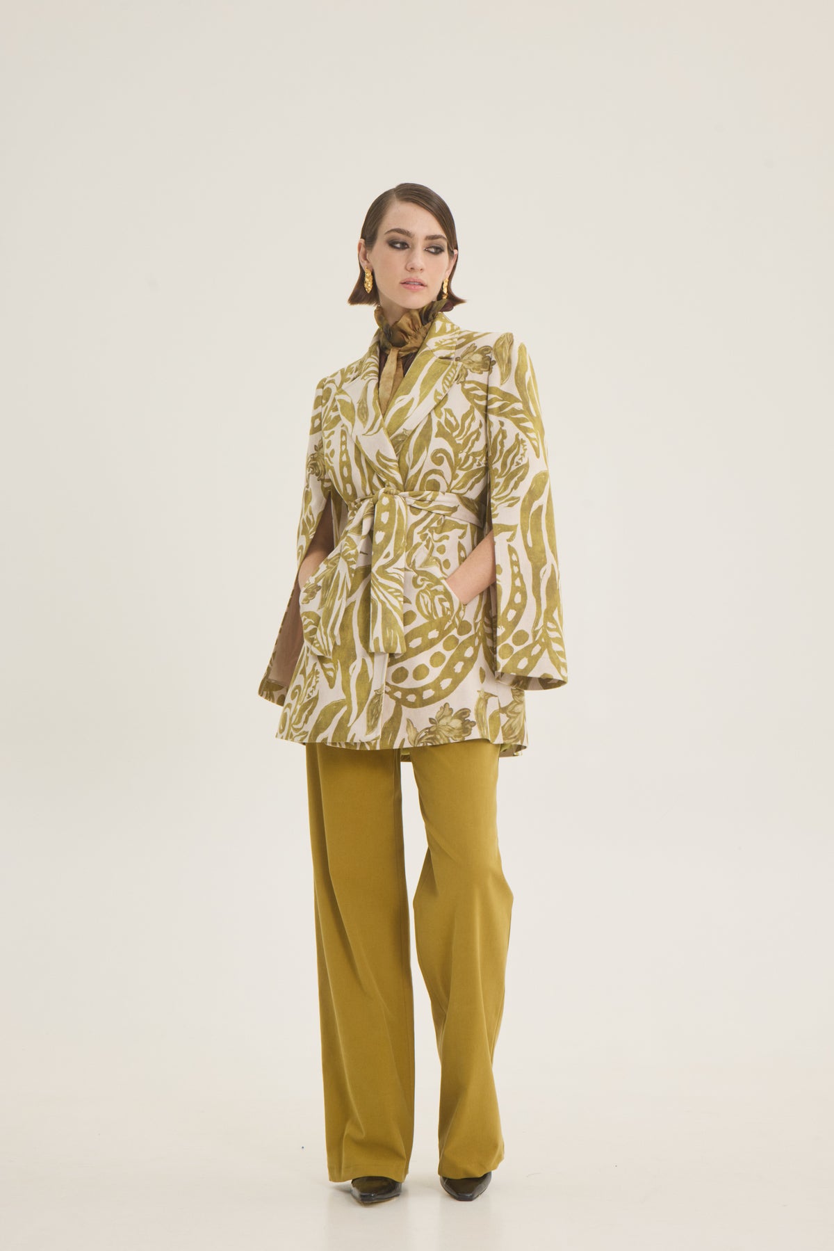 Slit sleeves long jacket