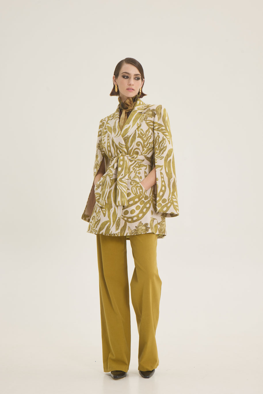 Slit sleeves long jacket
