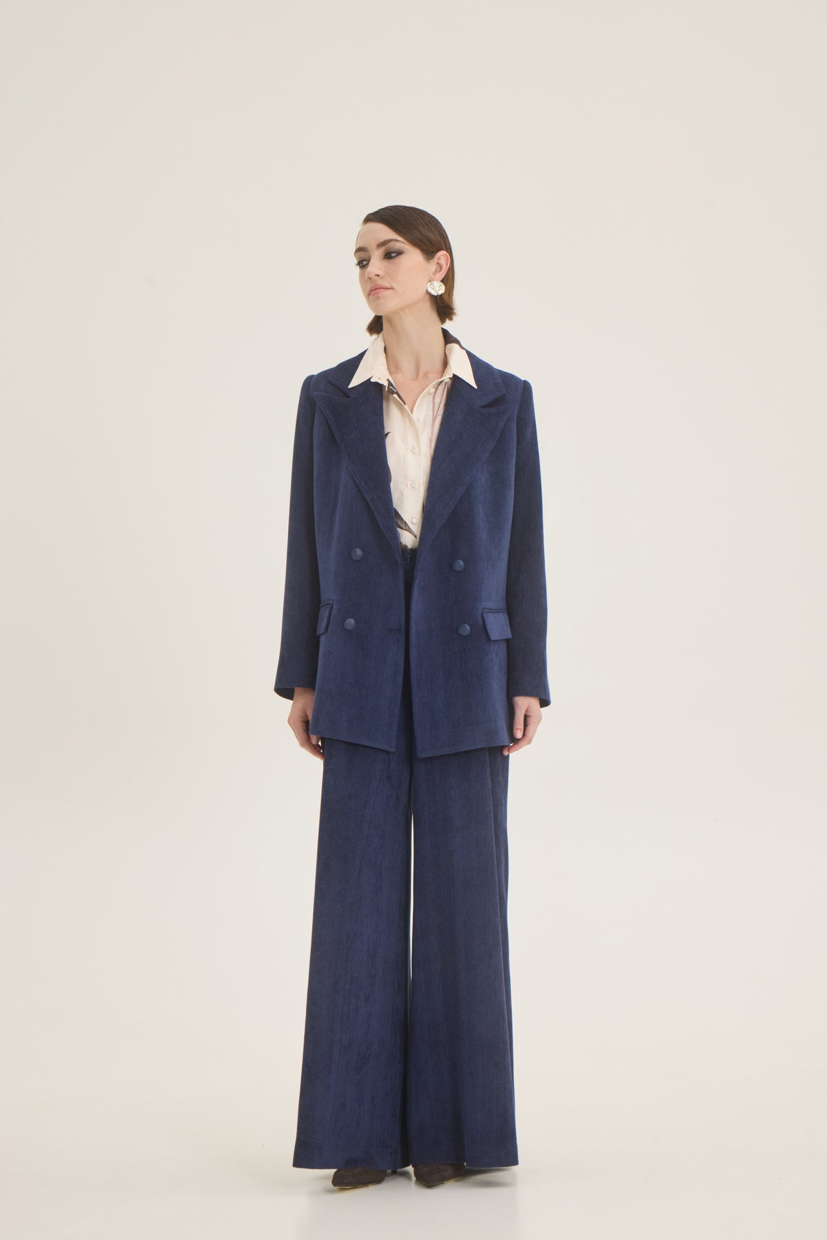 Double-breasted oversized blazer