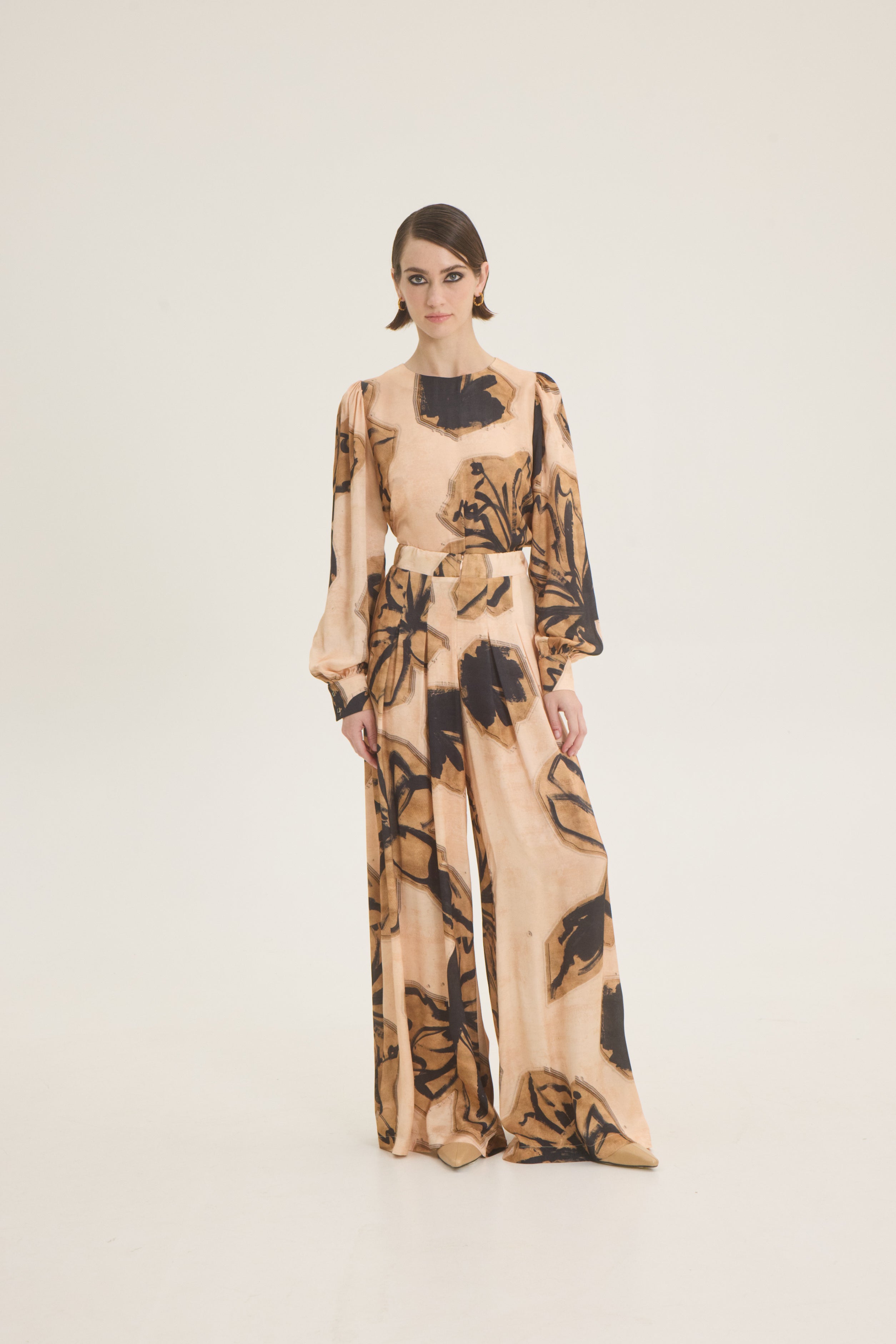 Beige- black printed pants