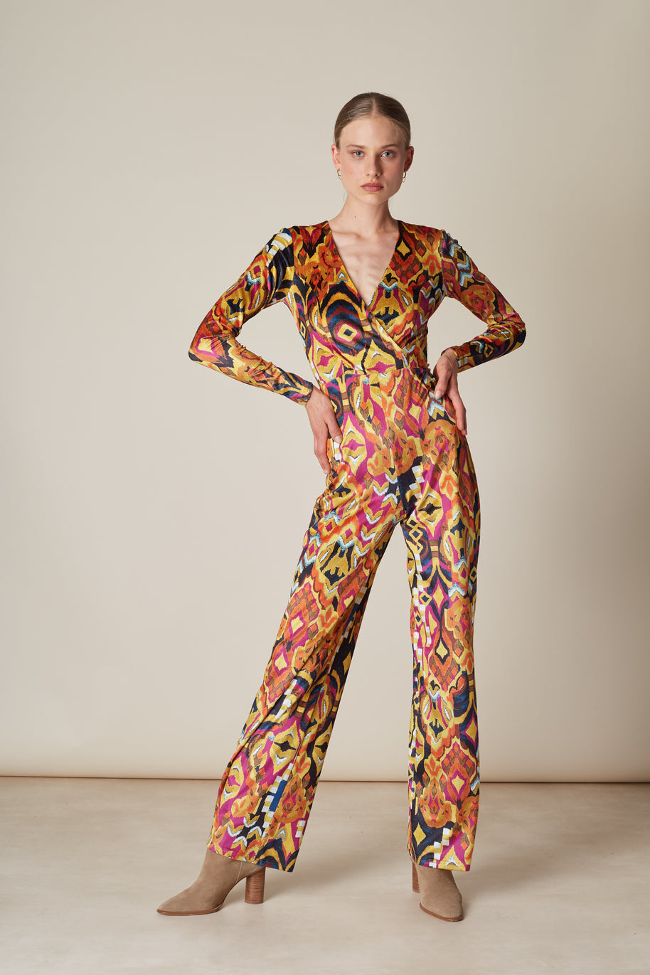 Εμπριμέ Ολόσωμη Φόρμα