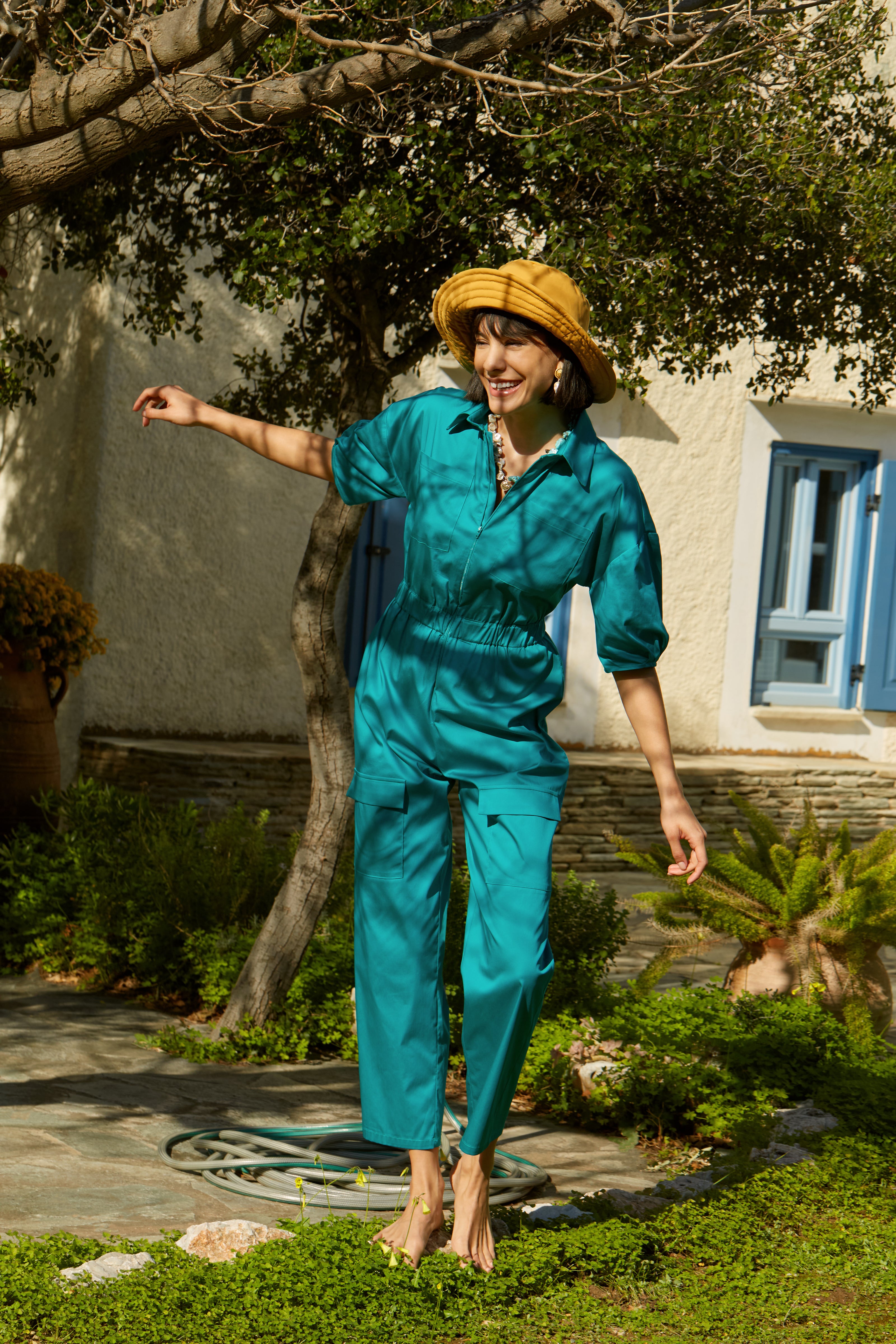 Ολόσωμη Φόρμα με Τσέπες