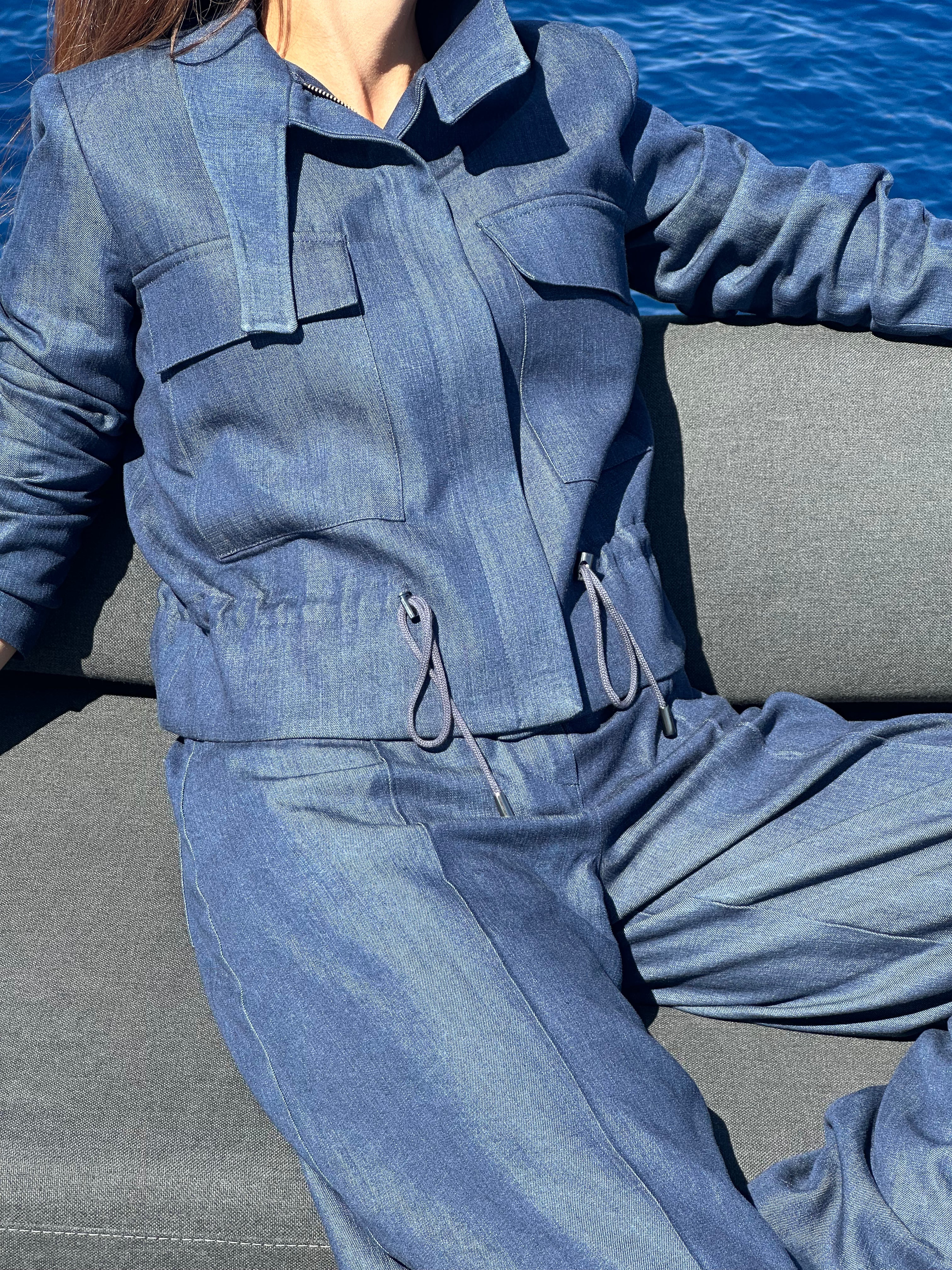 Τζιν Σακάκι