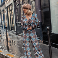 Βελούδινη Φόρμα με Σχέδια