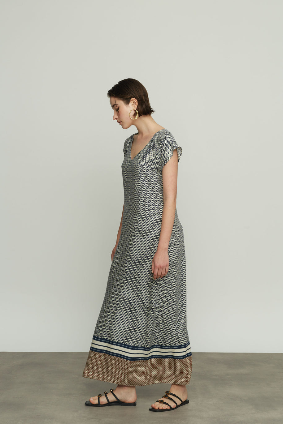 Long Dress with Neckline