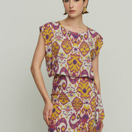 Short Blouse with Patterns