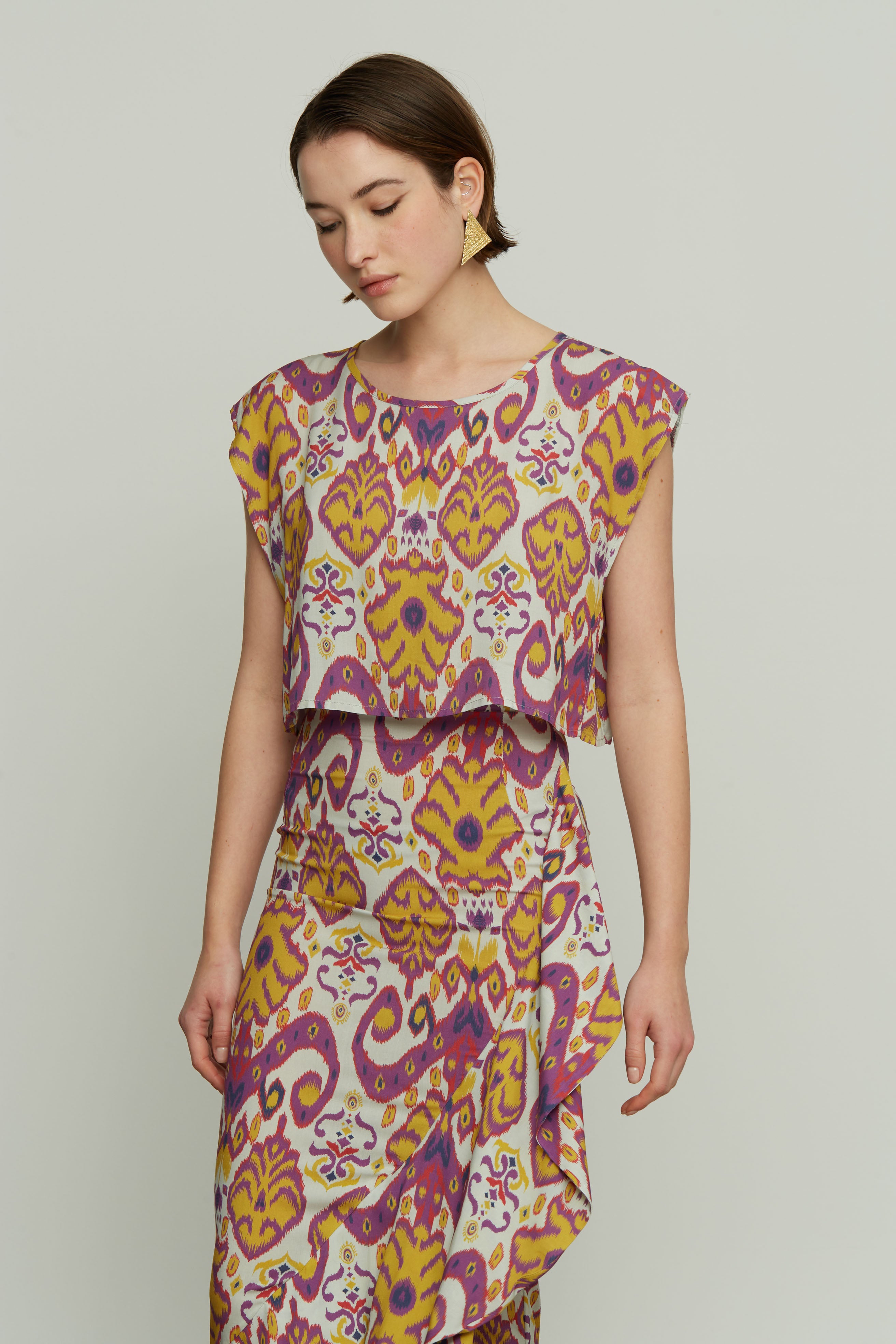 Φούστα με Βολάν στο Πλάι