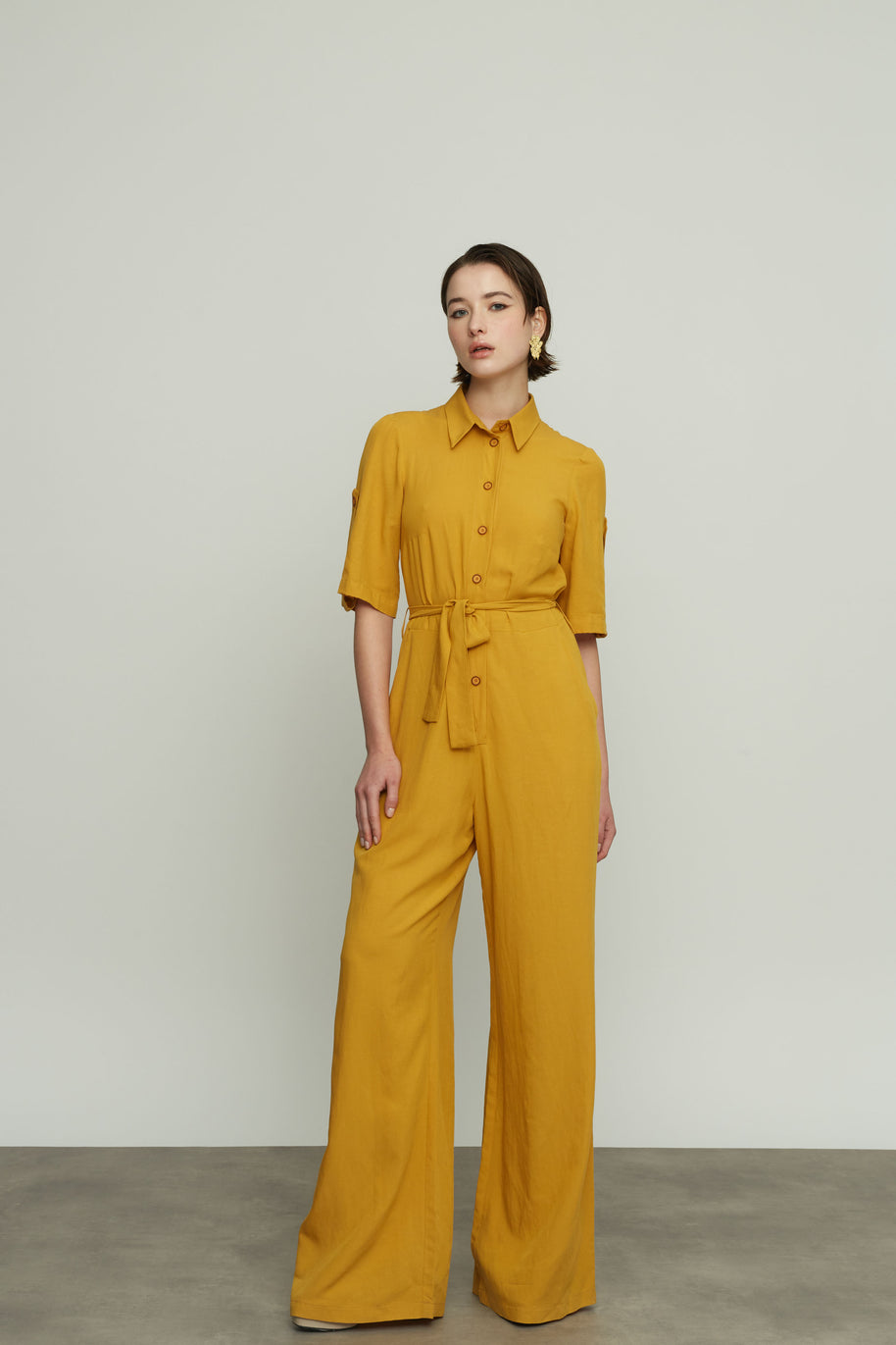 Ολόσωμη Φόρμα σε Φαρδιά Γραμμή